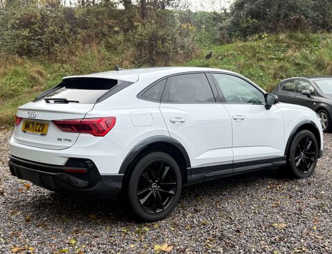Audi Q3 1.5 TFSI CoD 35 Black Edition Sportback 5dr Petrol Manual Euro 6 (s/s) (150 3