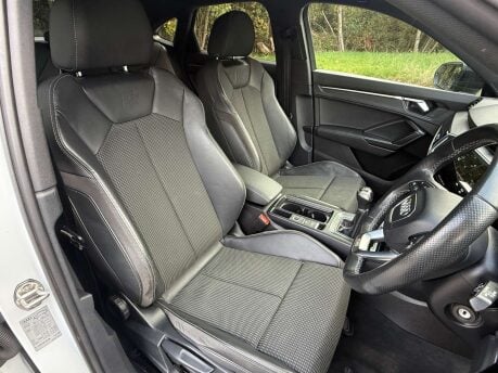 Audi Q3 1.5 TFSI CoD 35 Black Edition Sportback 5dr Petrol Manual Euro 6 (s/s) (150 18
