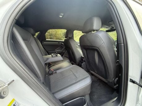 Audi Q3 1.5 TFSI CoD 35 Black Edition Sportback 5dr Petrol Manual Euro 6 (s/s) (150 15