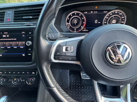 Volkswagen Tiguan 2.0 TSI R-Line SUV 5dr Petrol DSG 4Motion Euro 6 (s/s) (180 ps) 18
