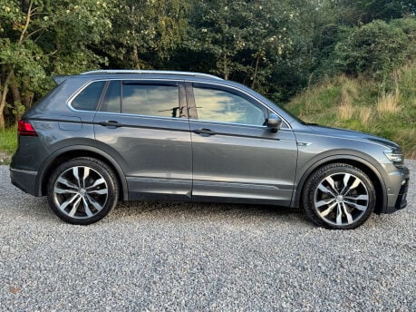 Volkswagen Tiguan 2.0 TSI R-Line SUV 5dr Petrol DSG 4Motion Euro 6 (s/s) (180 ps) 2