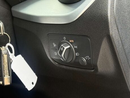 Audi Q2 2.0 Q2 S Line 40 TFSI Quattro Semi-Auto 4WD 5dr 12