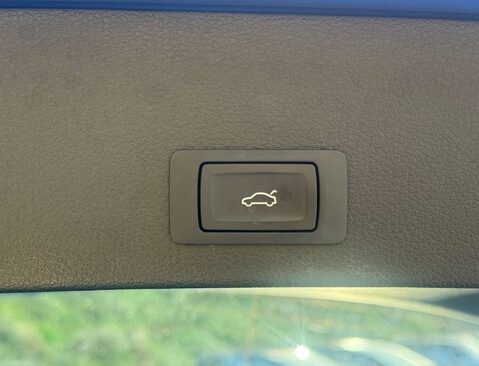 Audi Q2 2.0 Q2 S Line 40 TFSI Quattro Semi-Auto 4WD 5dr 18