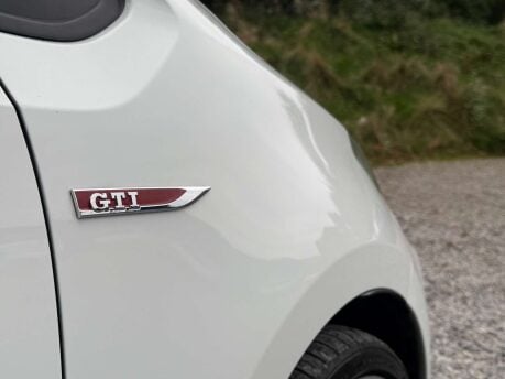Volkswagen Up 1.0 Up GTi 3dr 11