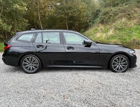 BMW 3 Series 2.0 320d xDrive M Sport Auto 4WD 5dr 2