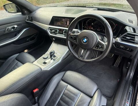 BMW 3 Series 2.0 320d xDrive M Sport Auto 4WD 5dr 15
