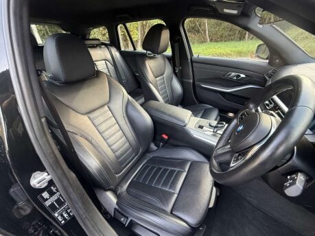 BMW 3 Series 2.0 320d xDrive M Sport Auto 4WD 5dr 21
