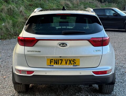 Kia Sportage 1.7 Sportage 4 CRDi ISG 5dr 4
