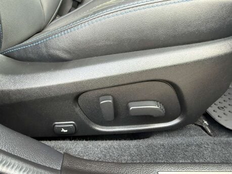 Subaru Levorg 2.0 Levorg GT Symmetrical AWD CVT 4WD 5dr 42