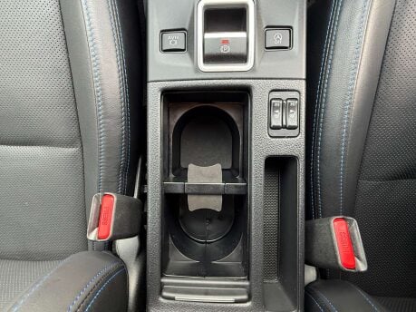 Subaru Levorg 2.0 Levorg GT Symmetrical AWD CVT 4WD 5dr 44