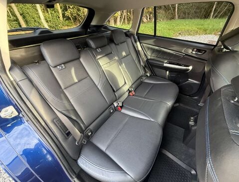 Subaru Levorg 2.0 Levorg GT Symmetrical AWD CVT 4WD 5dr 33