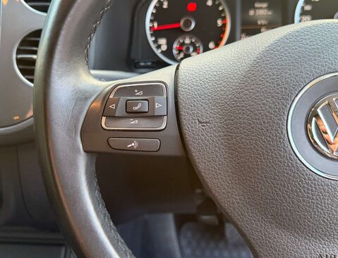 Volkswagen Tiguan 2.0 Tiguan Match TDI BlueMotion Technology 4Motion Semi-Auto 4WD 5dr 15
