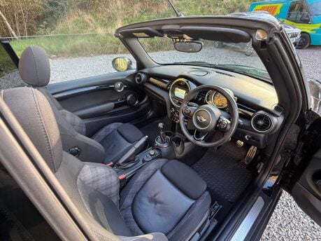 Mini Convertible 1.5 Cooper 2dr 22