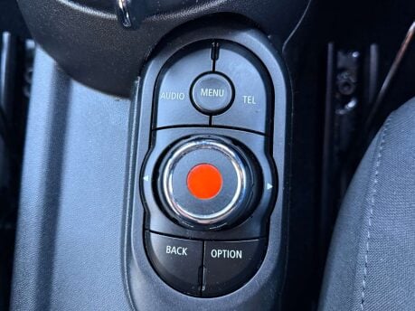 Mini Convertible 1.5 Cooper 2dr 46