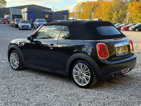 Mini Convertible 1.5 Cooper 2dr 5