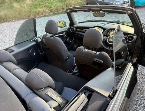Mini Convertible 1.5 Cooper 2dr 20