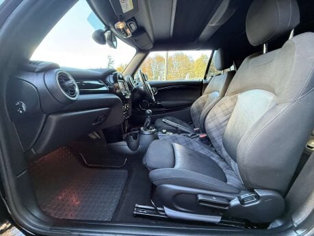 Mini Convertible 1.5 Cooper 2dr 40