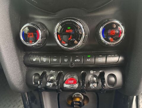 Mini Convertible 1.5 Cooper 2dr 55