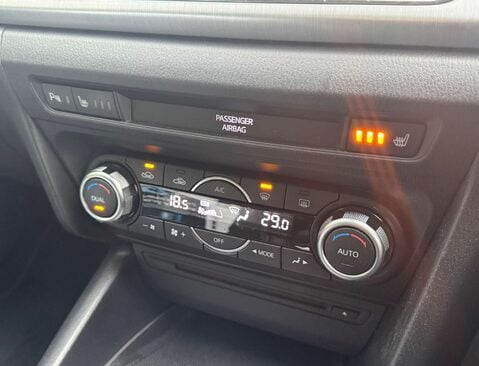 Mazda 3 2.0 3 Sport Nav 4dr 17