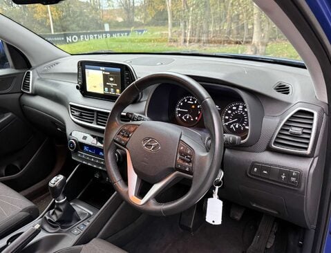 Hyundai TUCSON 1.6 Tucson SE Nav GDi 2WD 5dr 33