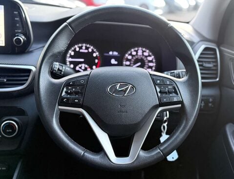 Hyundai TUCSON 1.6 Tucson SE Nav GDi 2WD 5dr 13