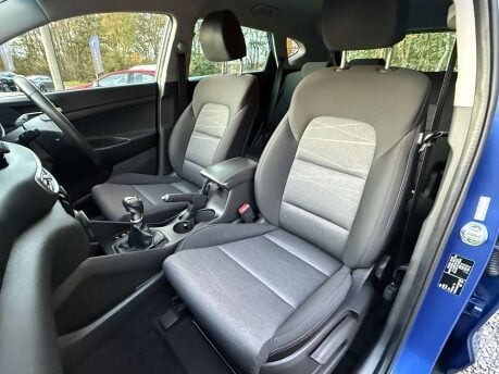 Hyundai TUCSON 1.6 Tucson SE Nav GDi 2WD 5dr 25