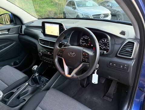 Hyundai TUCSON 1.6 Tucson SE Nav GDi 2WD 5dr 31
