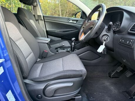 Hyundai TUCSON 1.6 Tucson SE Nav GDi 2WD 5dr 28