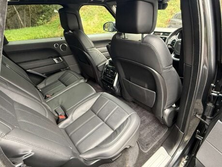 Land Rover Range Rover Sport 3.0 Range Rover Sport HSE Silver D MHEV Auto 4WD 5dr 18