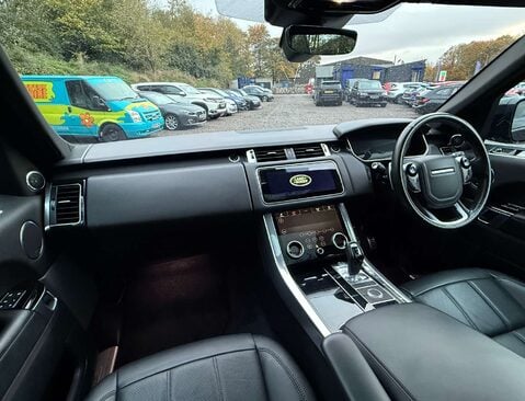 Land Rover Range Rover Sport 3.0 Range Rover Sport HSE Silver D MHEV Auto 4WD 5dr 46