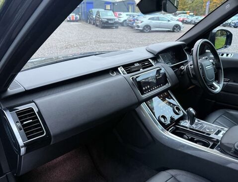 Land Rover Range Rover Sport 3.0 Range Rover Sport HSE Silver D MHEV Auto 4WD 5dr 32