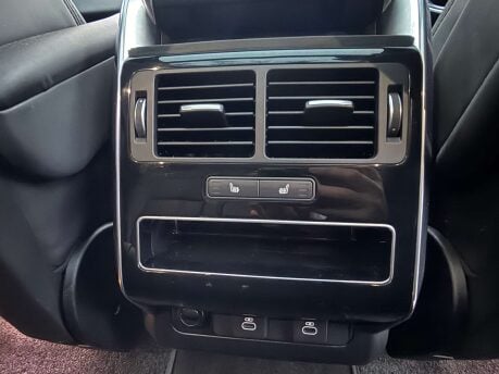 Land Rover Range Rover Sport 3.0 Range Rover Sport HSE Silver D MHEV Auto 4WD 5dr 44