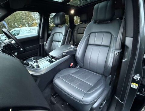 Land Rover Range Rover Sport 3.0 Range Rover Sport HSE Silver D MHEV Auto 4WD 5dr 36