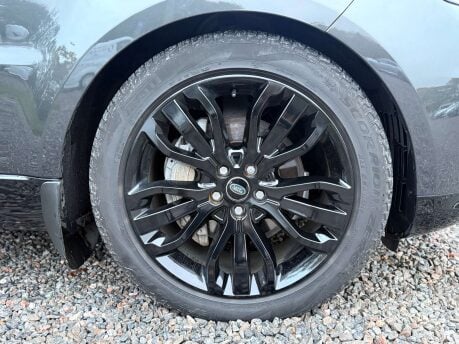 Land Rover Range Rover Sport 3.0 Range Rover Sport HSE Silver D MHEV Auto 4WD 5dr 9