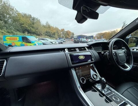 Land Rover Range Rover Sport 3.0 Range Rover Sport HSE Silver D MHEV Auto 4WD 5dr 37