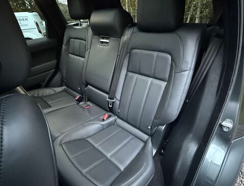 Land Rover Range Rover Sport 3.0 Range Rover Sport HSE Silver D MHEV Auto 4WD 5dr 24