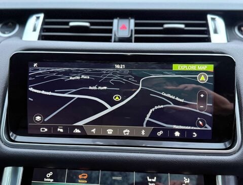 Land Rover Range Rover Sport 3.0 Range Rover Sport HSE Silver D MHEV Auto 4WD 5dr 52