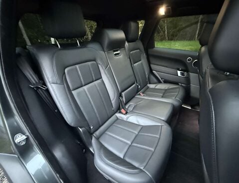 Land Rover Range Rover Sport 3.0 Range Rover Sport HSE Silver D MHEV Auto 4WD 5dr 30