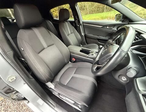 Honda Civic 1.0 Civic SR VTec 5dr 32