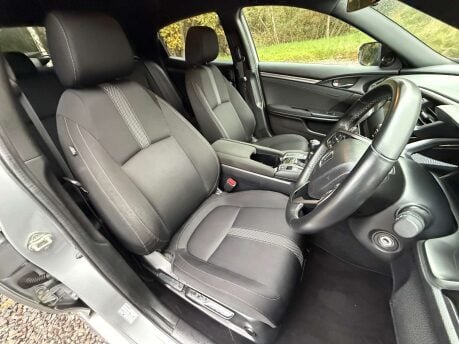 Honda Civic 1.0 Civic SR VTec 5dr 32