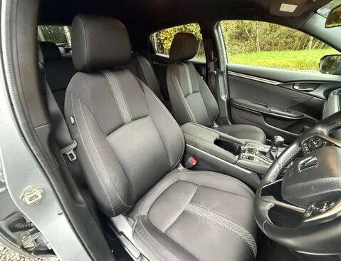 Honda Civic 1.0 Civic SR VTec 5dr 33