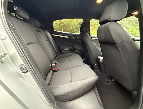 Honda Civic 1.0 Civic SR VTec 5dr 16
