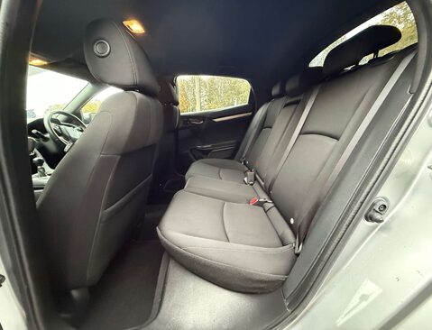 Honda Civic 1.0 Civic SR VTec 5dr 25