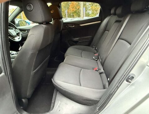 Honda Civic 1.0 Civic SR VTec 5dr 22