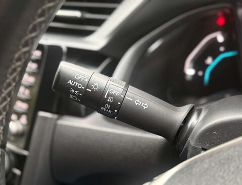 Honda Civic 1.0 Civic SR VTec 5dr 47