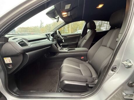 Honda Civic 1.0 Civic SR VTec 5dr 29