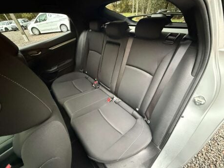 Honda Civic 1.0 Civic SR VTec 5dr 23