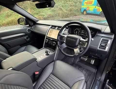 Land Rover Discovery 3.0 Discovery Dynamic HSE D MHEV A 4WD 5dr 25