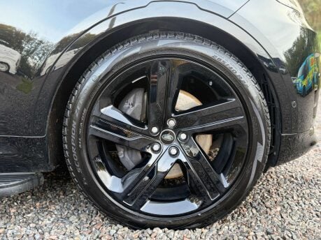 Land Rover Discovery 3.0 Discovery Dynamic HSE D MHEV A 4WD 5dr 18