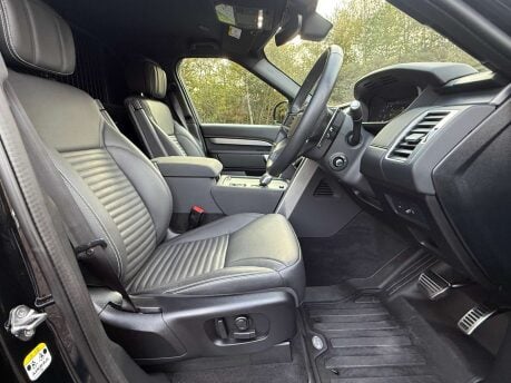 Land Rover Discovery 3.0 Discovery Dynamic HSE D MHEV A 4WD 5dr 26